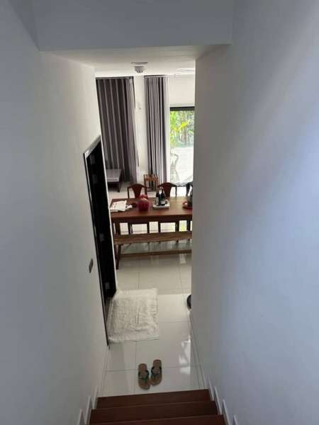 ให้เช่าบ้านเดี่ยวสภาพใหม่ใกล้สนามกอล์ฟธัญธานี T.062-1574449