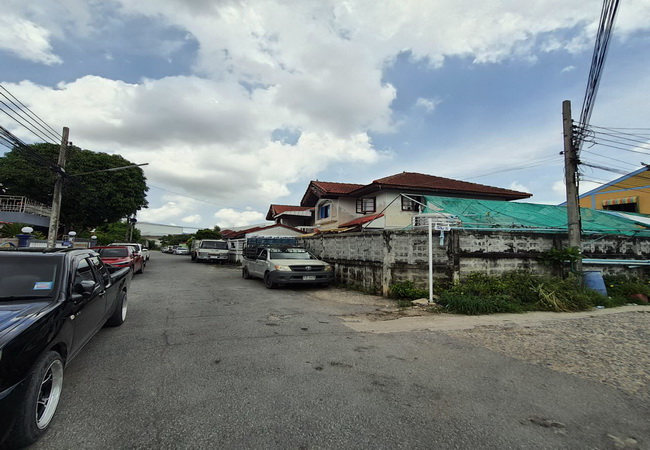 ขายหรือเซ้งกิจการน้ำดื่ม หมู่บ้านกรุงสยามวิลล่า ถนนเทพารักษ์ กม.11 อำเภอบางพลี สมุทรปราการ