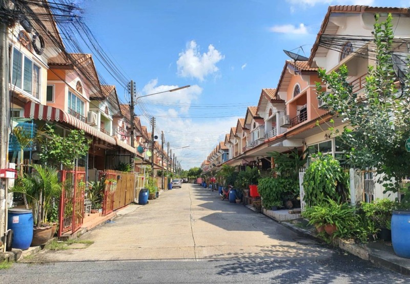 ขาย ทาวน์โฮม บ้านซื่อตรง รังสิตคลอง 3 Sue Trong Village Rangsit