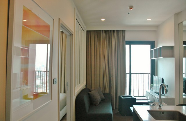 Wyne by Sansiri private quiet clean 21st floor BTS Phra Khanong