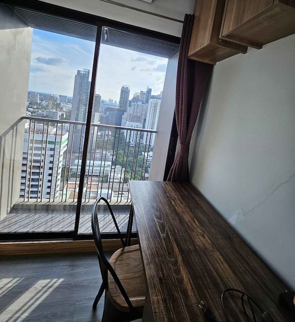 Noble Refine Sukhumvit 26 private clean peaceful 25th floor BTS Phrom Phong