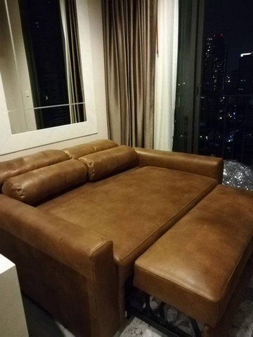 Edge Sukhumvit 23 private clean quiet 12th floor BTS Asoke