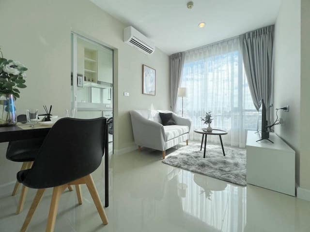 The Sky Sukhumvit private clean convenient 8th floor BTS Udomsuk