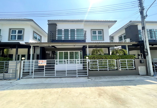 ขายบ้านแฝด หมู่บ้านรัชชาโกลด์ พระราม 5 เนื้อที่ 36.8 ตร.ว. บ้านสวย พร้อมอยู่