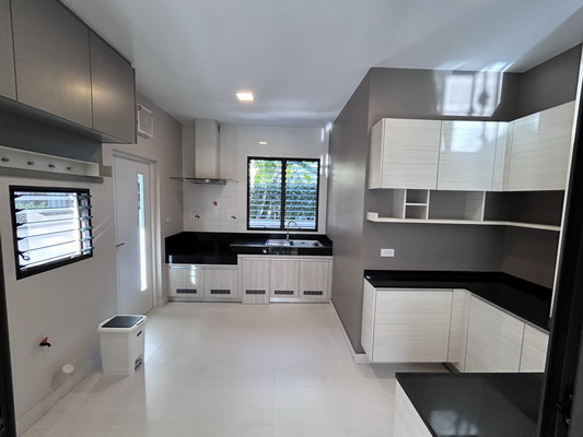 [ให้เช่า] FOR RENT MANTANA ONNUT – WONGWAEN 4 / 4 bedrooms 3 bathrooms / 71 Sqw. 220 Sqm. **80,000** CLOSE TO RAMKHAMHAENG 2