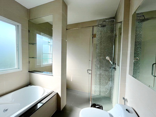 [ให้เช่า] FOR RENT GRAND BANGKOK BOULEVARD RAMA 9 – SRINAKARIN / 4 bedrooms 4 bathrooms / 75 Sqw. 250 Sqm. **150,000** JUST 5 MINUTES FROM WELLINGTON COLLEGE BANGKOK