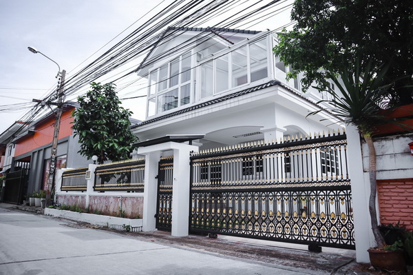 [ให้เช่า] FOR RENT DETACHED HOUSE LADPRAO – WANGHIN / 3 bedrooms 3 bathrooms / 58 Sqw. 260 Sqm. **30,000** CLOSE TO PAOLO HOSPITAL CHOKCHAI 4