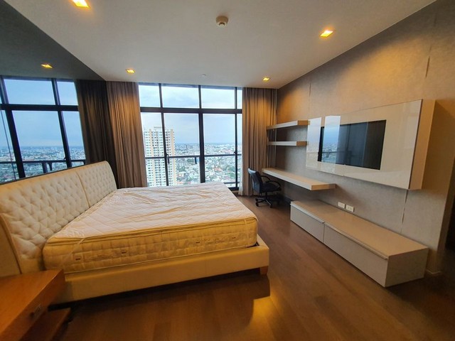 Condo For rent Urbano Absolute Sathon – Taksin 3 Bed, 4 Bath  ***The Best price guarantee***