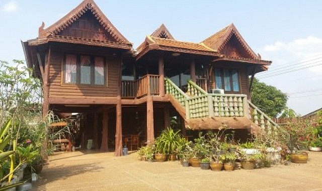 T09045 ขายบ้านทรงไทยประยุกต์ โครงการบ้านนาฮีน้อย หนองคาย