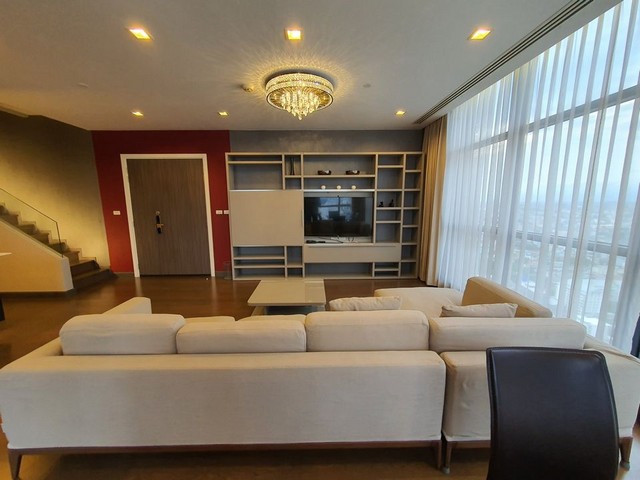 Condo For rent Urbano Absolute Sathon – Taksin 3 Bed, 4 Bath  ***The Best price guarantee***