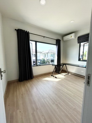 [ให้เช่า] FOR RENT BRITANIA BANGNA KM.12 / 3 bedrooms 3 bathrooms / 50 Sqw. 140 Sqm. **35,000** CLOSE TO MEGA BANGNA