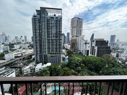 [ให้เช่า] FOR RENT NOBLE REFINE SUKHUMVIT 26 / 1 bedroom 1 bathroom / 55 Sqm. **25,000** HIGH FLOOR. CLOSE TO BTS PHOMPONG