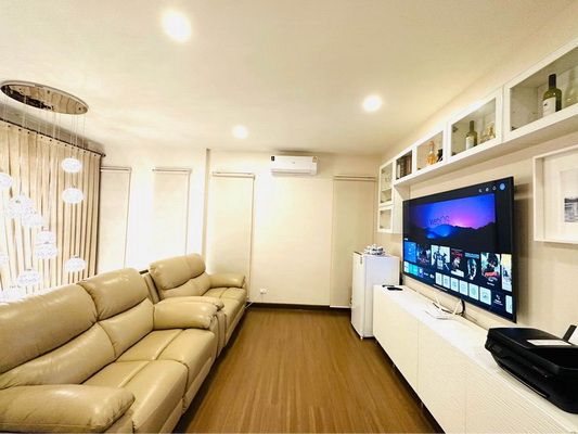 [ให้เช่า] FOR RENT THE CITY BANGNA KM.7 / 4 bedrooms 4 bathrooms / 90 Sqw. 330 Sqm. **100,000** JUST 5 MINUTES FROM MEGA BANGNA