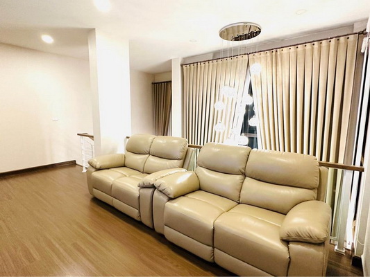 [ให้เช่า] FOR RENT THE CITY BANGNA KM.7 / 4 bedrooms 4 bathrooms / 90 Sqw. 330 Sqm. **100,000** JUST 5 MINUTES FROM MEGA BANGNA