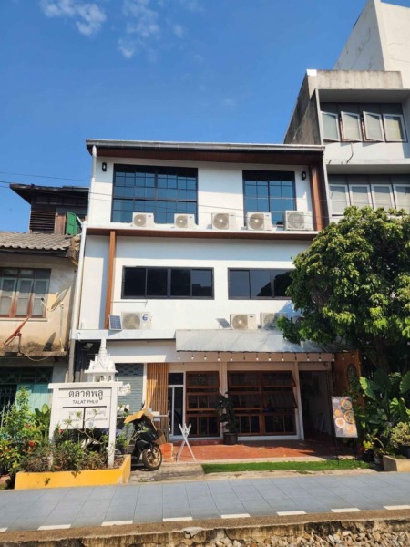 CH950 ให้เช่าอาคารพาณิชย์ สำนักงาน ย่านตลาดพลู ธนบุรี ตบแต่งแล้ว
