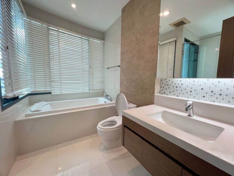 Rent Condo : Bright Sukhumvit 24 Condo 1 Bed Only 45,000 Bath