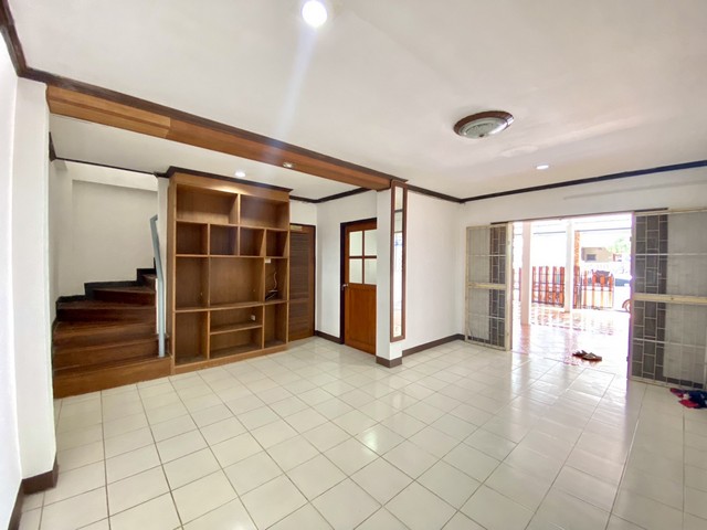 For Sale : Thalang, 2-Storey Town House @Ban Pon, 3 Bedrooms 2 Bathrooms