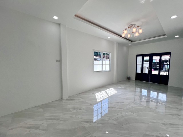 For Sales : Thalang, Town House @Phet Ladda Village, 2 Bedrooms, 1 Bathroom