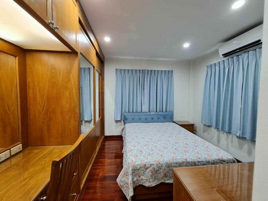 [ให้เช่า] FOR RENT MANTANA SRINAKARIN / 3 bedrooms 4 bathrooms / 60 Sqw. 180 Sqm. **45,000** CLOSE TO THAI-SINGAPORE INTERNATIONAL SCHOOL