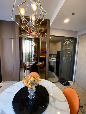 condominium Centric Ratchayothin 2นอน 9750000 บาท. ใกล้ เสนาเซ็นเตอร์ ทำเลน่าอยู่ ห้องมุม และตกแต่ง Built-in แบบ LUXURY