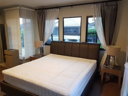 [ให้เช่า] FOR RENT MANTANA BANGNA KM.7 / 4 bedrooms 3 bathrooms / 65 Sqw. 200 Sqm. **70,000** JUST 10 MINUTES FROM MEGA BANGNA