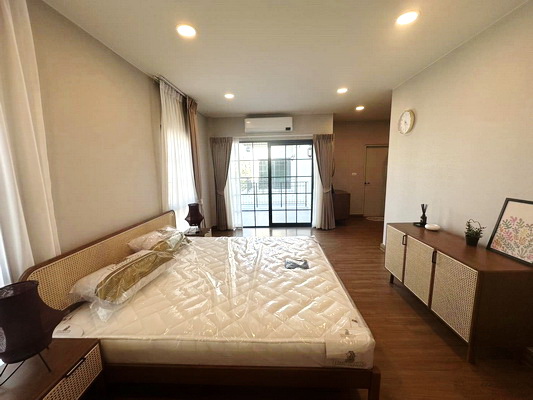 [ให้เช่า] FOR RENT CENTRO BANGNA / 4 bedrooms 5 bathrooms / 64 Sqw. 265 Sqm. **120,000** JUST 10 MIN FROM MEGA BANGNA