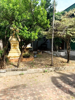 [ให้เช่า] FOR RENT DETACHED HOUSE PATTANAKARN 61 / 5 bedrooms 4 bathrooms / 150 Sqw. 250 Sqm. **35,000** CLOSE TO AIRPORTLINK HUAMARK