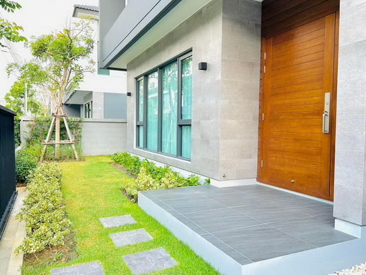 [ให้เช่า] FOR RENT THE CITY BANGNA / 4 bedrooms 5 bathrooms / 82 Sqw. 350 Sqm. **180,000** BRAND NEW HOUSE. CLOSE TO MEGA BANGNA