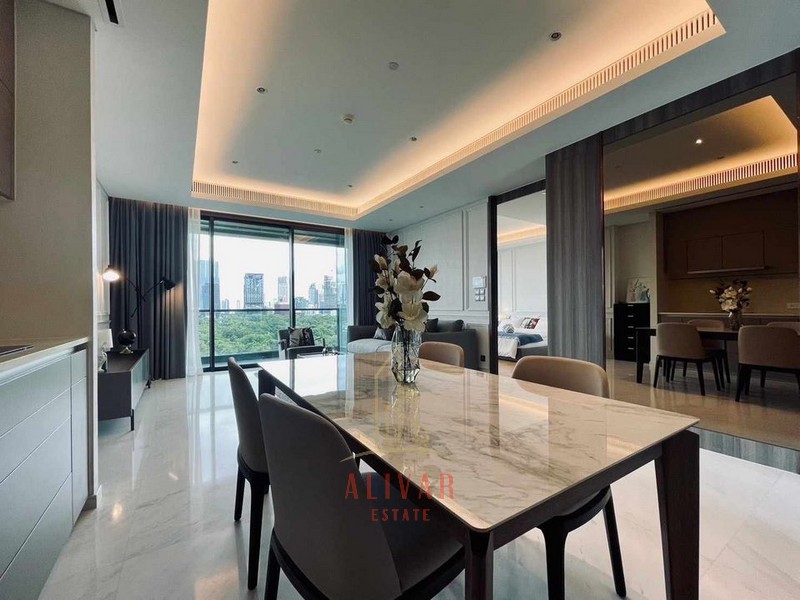 RC030424 Condo for rent Sindhorn Tonson near BTS Chidlom.