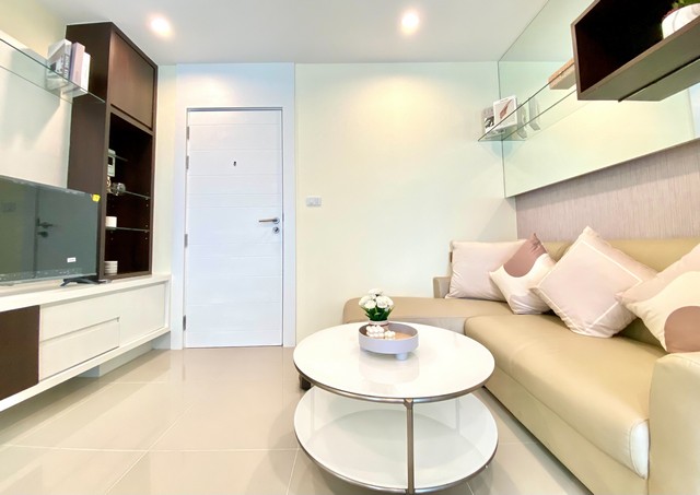 For Sale : Kathu, Newly renovated condo, 1 bedroom 1 bathroom, 3rd flr.