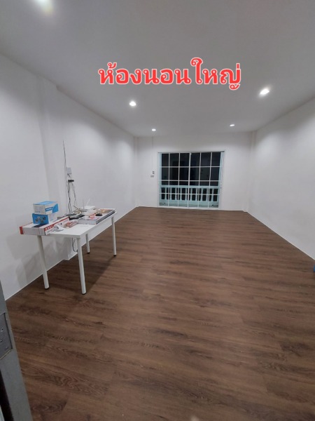 Offering for special sale Townhome  4 floors at  Bang Nan – Prawet not far Suan Luang Rama9 Public Park