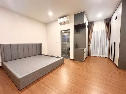 [ให้เช่า] FOR RENT THE CITY BANGNA / 4 bedrooms 5 bathrooms / 82 Sqw. 350 Sqm. **180,000** BRAND NEW HOUSE. CLOSE TO MEGA BANGNA