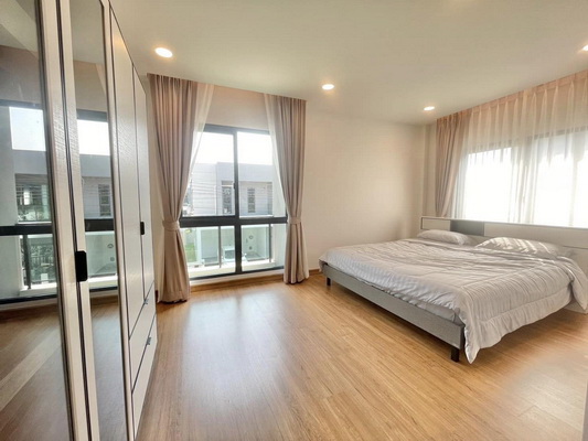 [ให้เช่า] FOR RENT CENTRO BANGNA / 4 bedrooms 4 bathrooms / 55 Sqw. 200 Sqm. **90,000** BRAND NEW LUXURY HOUSE. CLOSE TO MEGA BANGNA