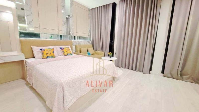 RC040224 Condo for rent, Noble Ploenchit, next to BTS Ploenchit, with private elevator in every unit.