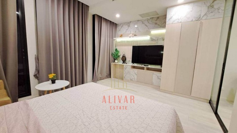 RC040224 Condo for rent, Noble Ploenchit, next to BTS Ploenchit, with private elevator in every unit.