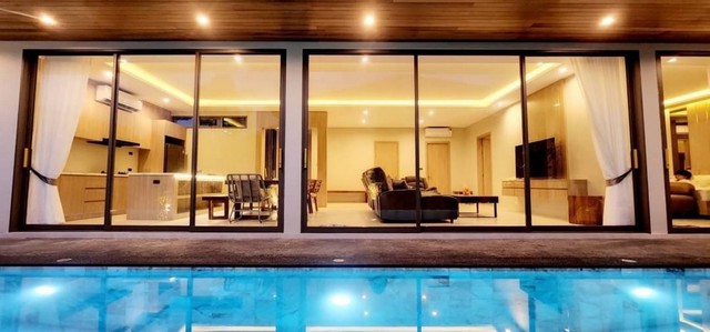 For Sale : Chalong, Modern Minimalist Pool Villa, 6 Bedrooms 4 Bathrooms