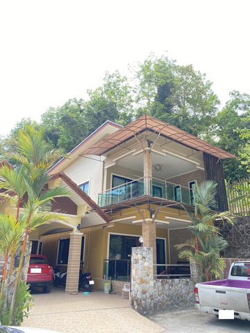 For Rent : Patong, House @Soi Kuan Yang, 4 Bedrooms 5 Bathrooms