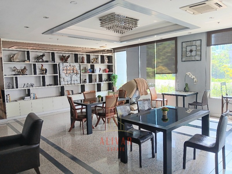 SC050424 Condo for sale Wittayu Complex near BTS Ploenchit and Central Embassy.