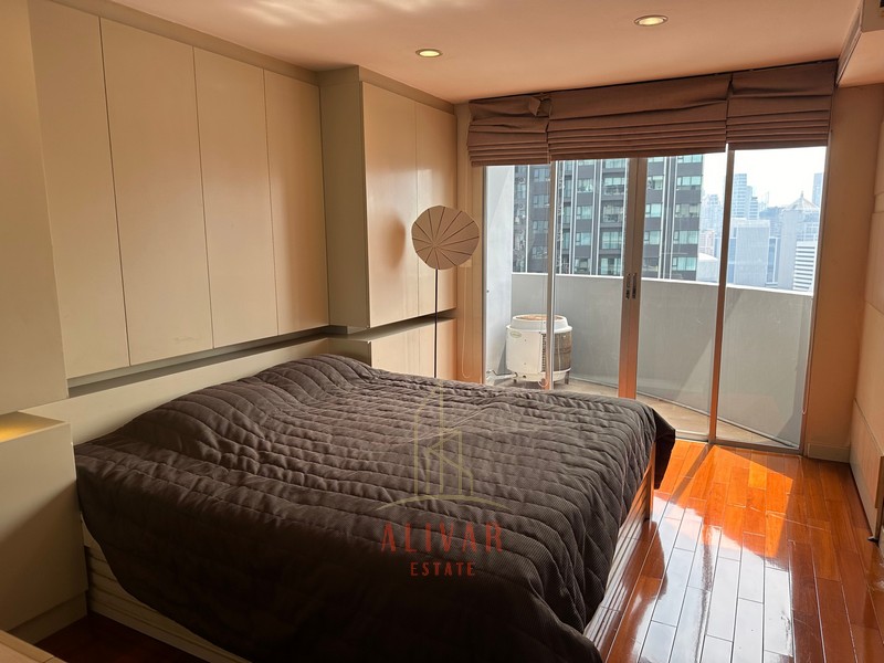 SC050724 Condo for sale, 3 bedrooms, Wittayu Complex, furnished, ready to move in, near BTS Ploenchit.