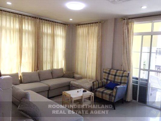 [ให้เช่า] FOR RENT LADAWAN RAMINTRA KM.2 / 3 bedrooms 3 bathrooms / 90 Sqw. 240 Sqm. **55,000** CLOSE TO SKYTRAIN LADPLAKAO STATION