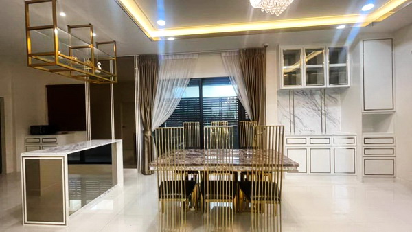 [ให้เช่า] FOR RENT THE CITY PATTANAKARN / 4 bedrooms 4 bathrooms / 65 Sqw. 250 Sqm. **65,000** CLOSE TO SUANLUANG R.9 PARK