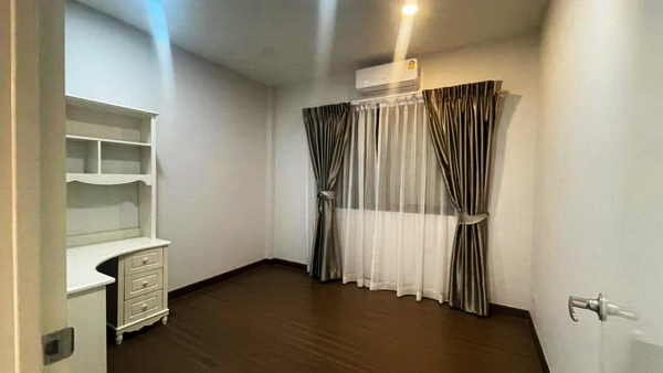 [ให้เช่า] FOR RENT THE CITY PATTANAKARN / 4 bedrooms 4 bathrooms / 65 Sqw. 250 Sqm. **65,000** CLOSE TO SUANLUANG R.9 PARK