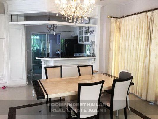 [ให้เช่า] FOR RENT LADAWAN RAMINTRA KM.2 / 3 bedrooms 3 bathrooms / 90 Sqw. 240 Sqm. **55,000** CLOSE TO SKYTRAIN LADPLAKAO STATION