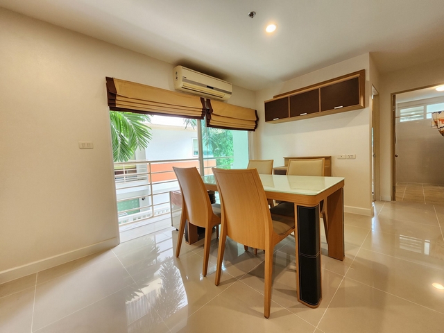 ขายcondo เมโทรพาร์คสาทร 2 นอน 57 ตรม. Fully furnished ปรับปรุงใหม่ วิวสระ. ใกล้ BTS วุฒากาศ