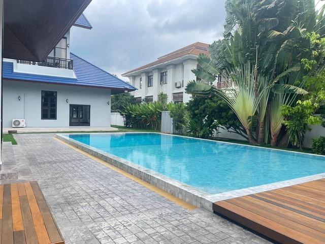 ขายบ้านเดี่ยว 2 ชั้น Private house pool villa มีสระว่ายน้ำ ถนนศรีนครินทร์