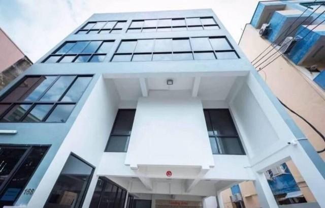 ให้เช่าอาคารสำนักงาน 5 ชั้น มีลิฟท์ ถนนรัชดาภิเษก ซอยนาทอง ใกล้ MRT