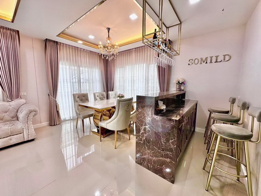 [ให้เช่า] FOR RENT GOLDEN NEO BANGNA – SUANLUANG / 4 bedrooms 3 bathrooms / 39 Sqw. 150 Sqm. **58,000** LUXURIOUS HOUSE. CLOSE TO RAMKHAMHAENG 2