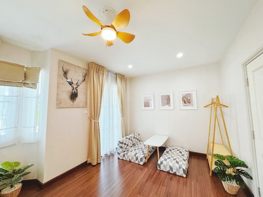 [ให้เช่า] FOR RENT TOWNHOME LEON SUKHUMVIT 62 / 3 bedrooms 4 bathrooms / 25 Sqw. 200 Sqm. **69,000** CLOSE TO BTS BANGCHAK