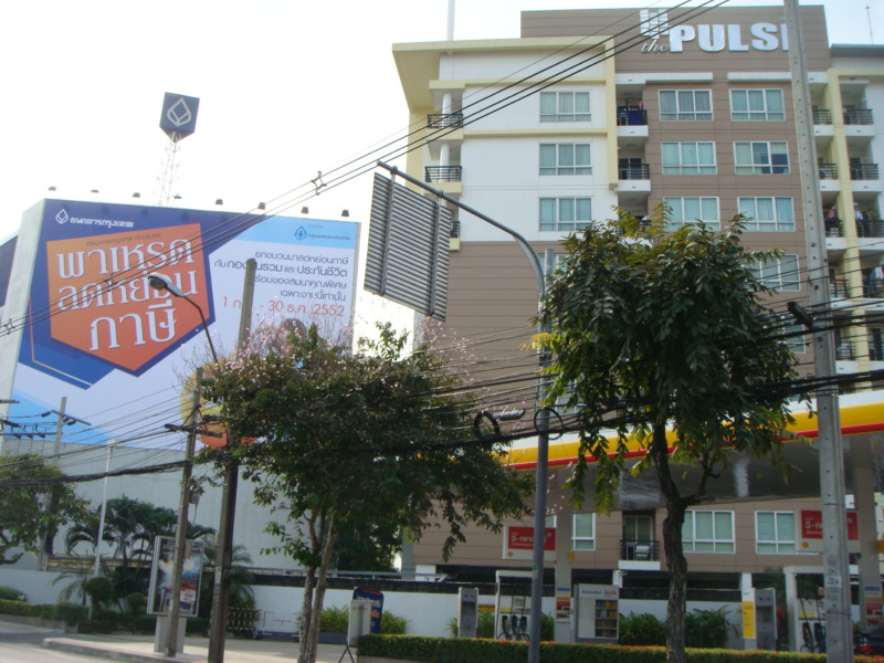 ขายคอนโด  The Pulse ซอยลาดพร้าว 44 ปากซอยเป็นสถานีรถไฟฟ้าสายสีเหลือง MRTสถานีภาวนา