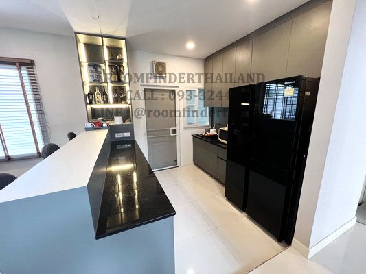 [ให้เช่า] FOR RENT CENTRO RAMA 9 – KRUNGTHEPKREETHA / 4 bedrooms 3 bathrooms / 60 Sqw. 200 Sqm. **69,000** CLOSE TO SUVARNABHUMI AIRPORT